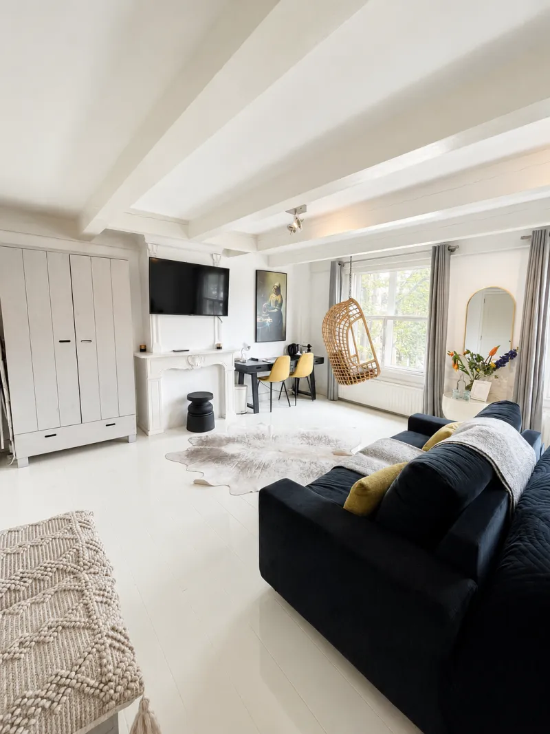 Moon Suite