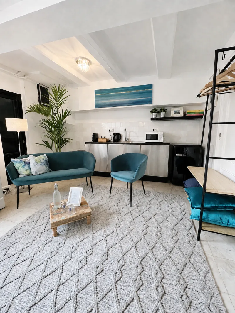 Blue suite